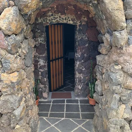 La Cueva De Gardel * Icod De Los Vinos